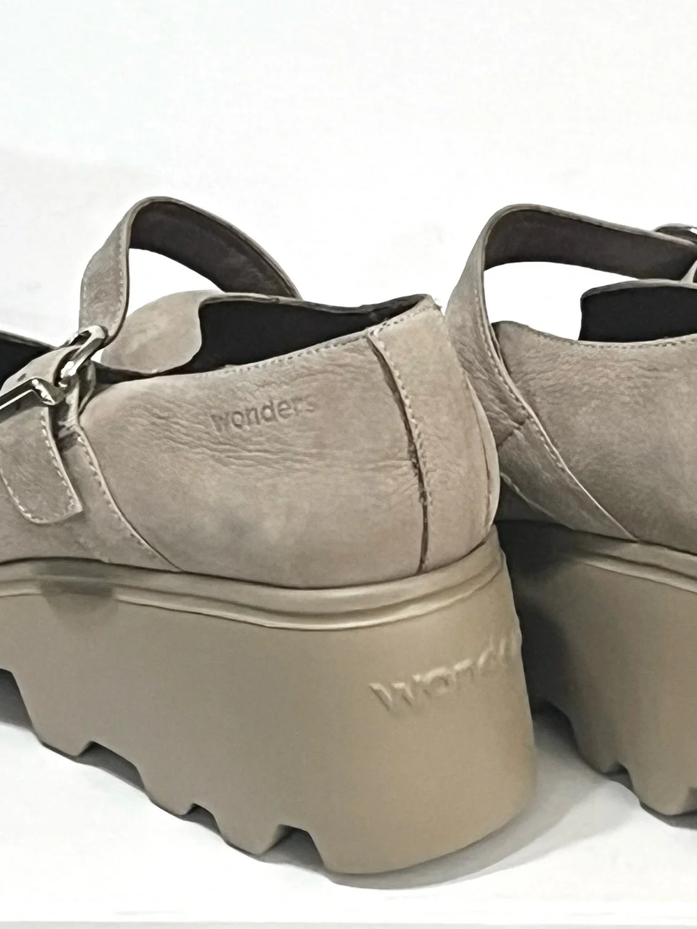 Wonders 'Valentina' Mary Jane Platform Shoes Taupe Nubuck Leather Sz 11 US 42 EU